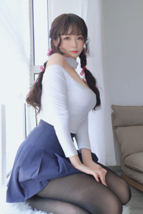 [Silver白银] 人气Coser 邻家大姐姐的黑丝